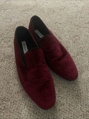 Steve Madden Men’s Deep Wine Velvet Slip-On Loafers